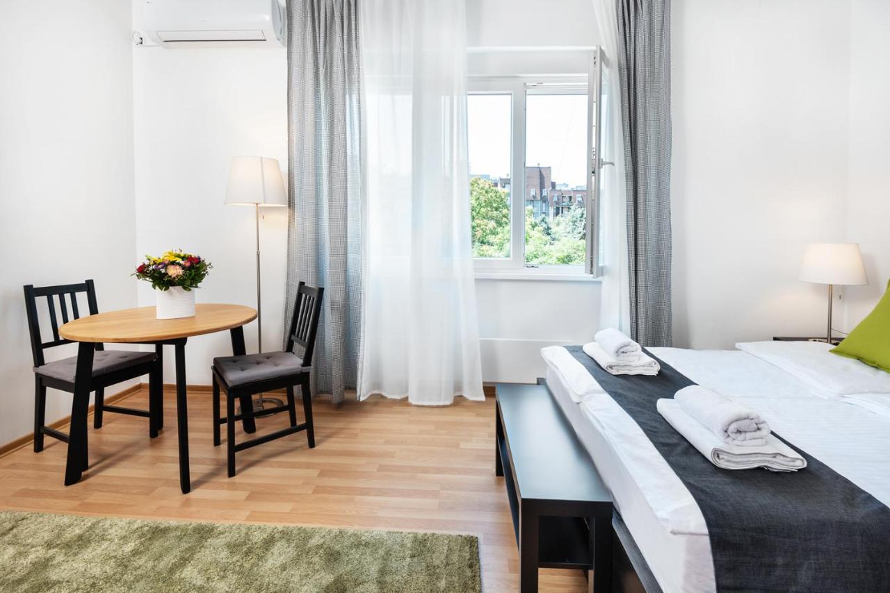Studio apartment Financial Park Belgrado Esterno foto